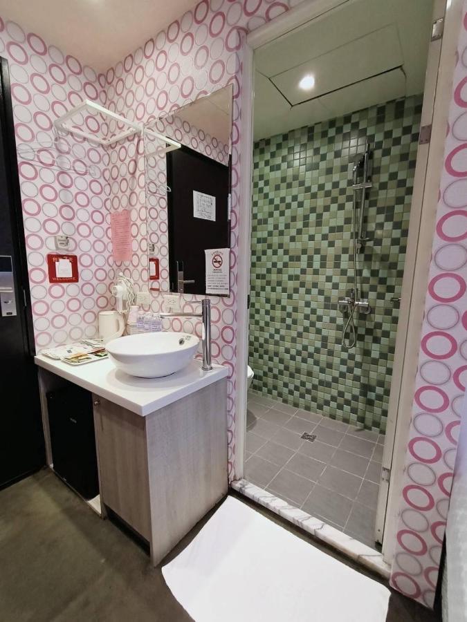 Taiwan Seven Days Boutique Hotel Taipei Exterior photo