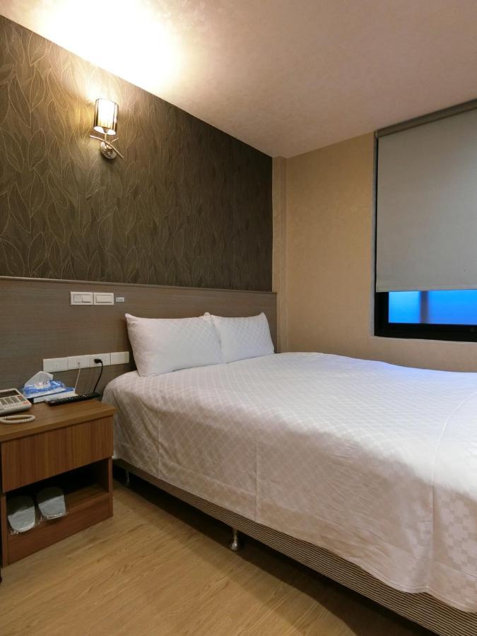 Taiwan Seven Days Boutique Hotel Taipei Exterior photo